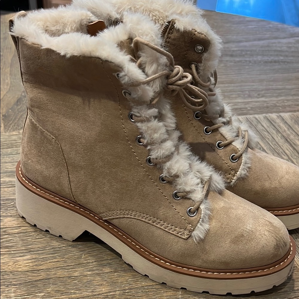 NWT Madden Girl Women's Tan Fur-Lined Boots - Size 10
